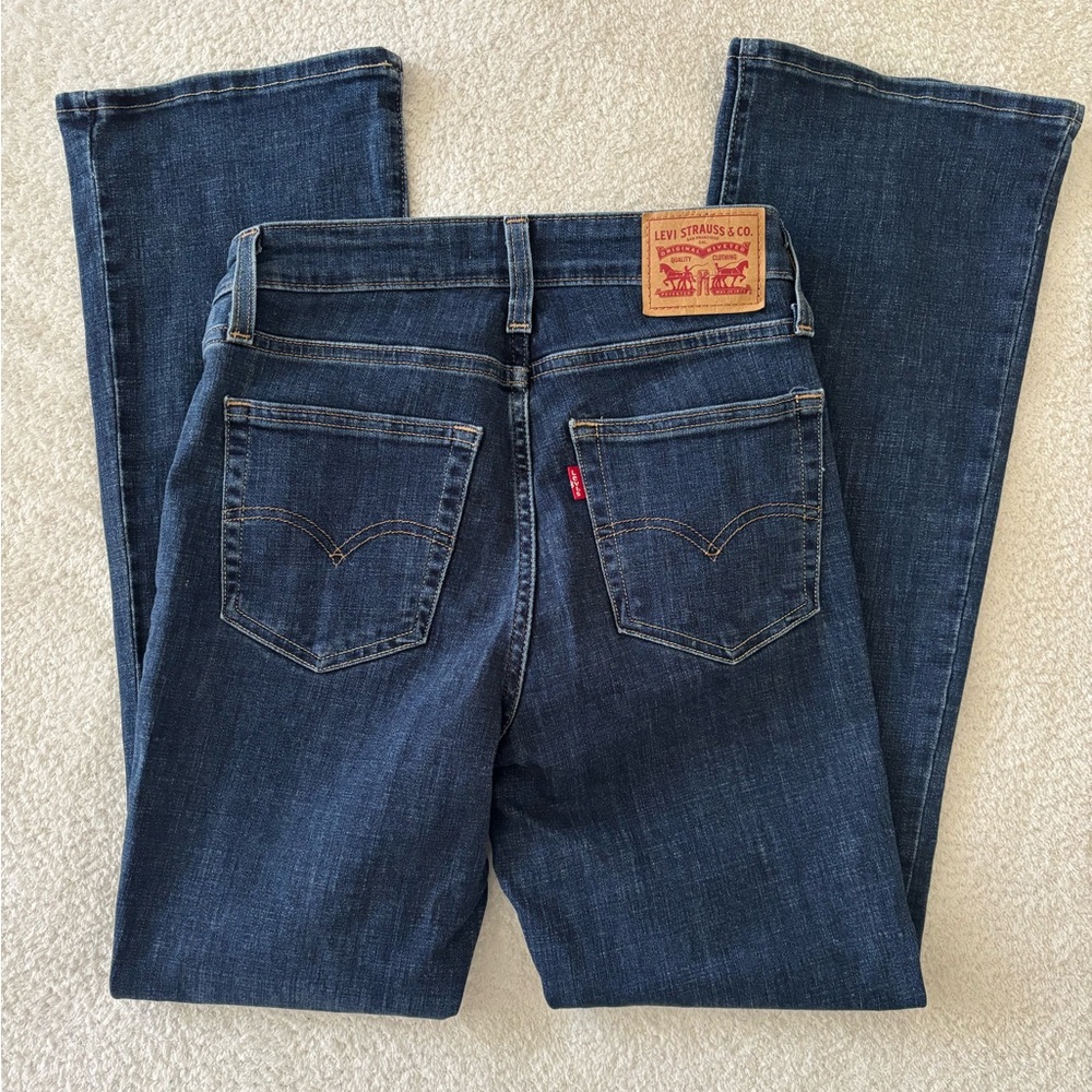 Women's Blue Jeans - Picture 5 of 9